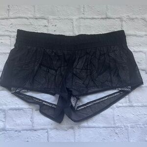 LULULEMON Women's City Sky Run By Short 2.5" Mesh Layer Dottie Tribe Size 12